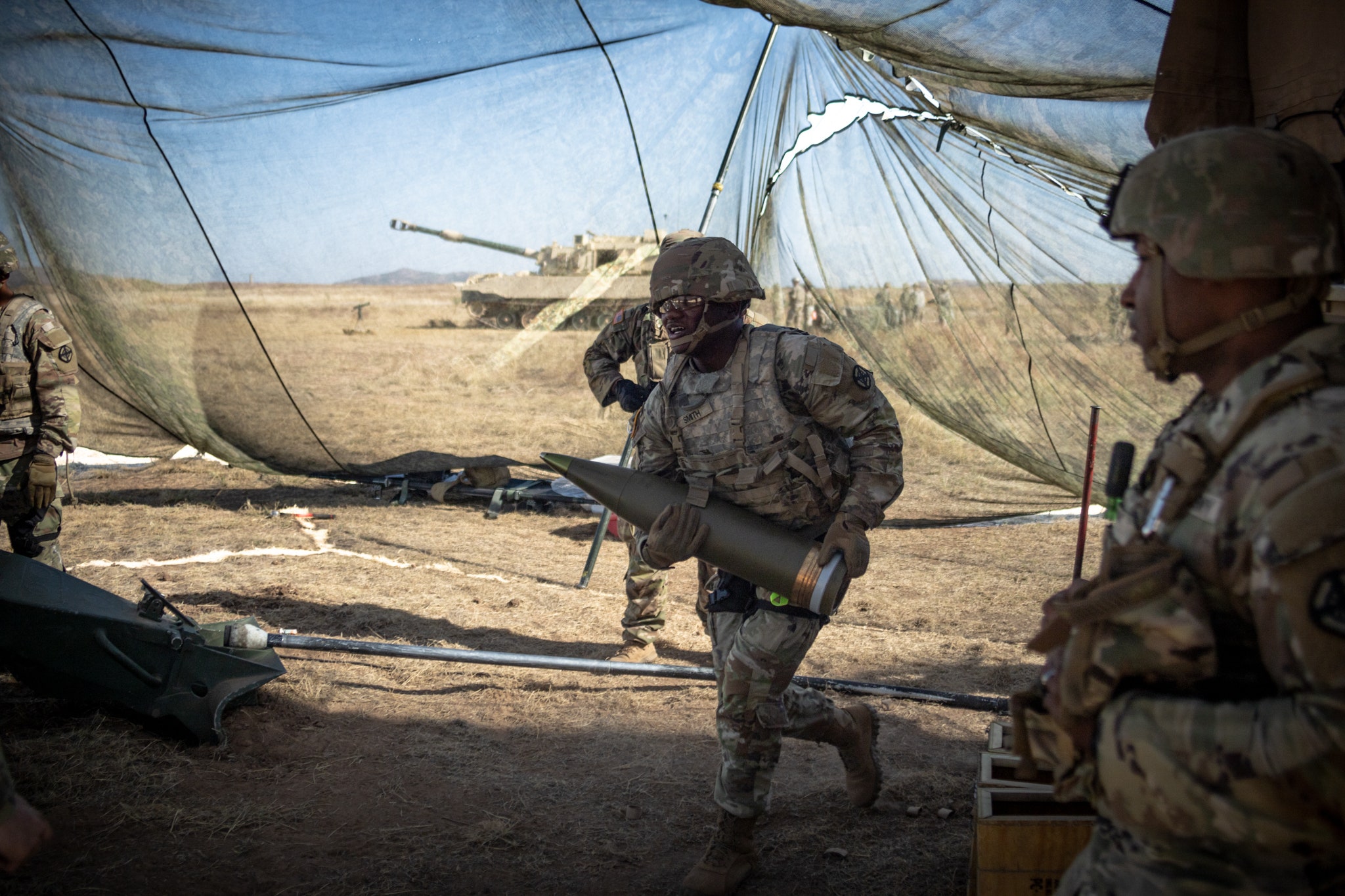 La visión de soldados del Ejército de Estados Unidos en Exoskeletons vive